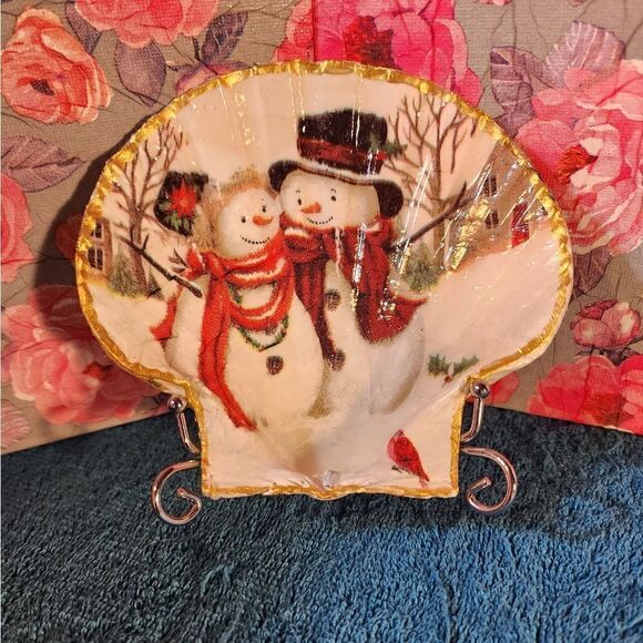 Decoupage Scalloped shells   - Picture 1 of 1